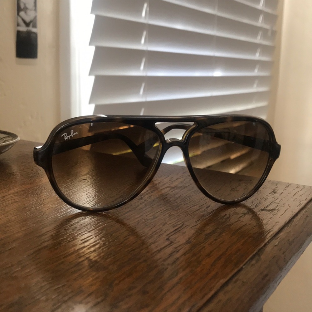 Ray ban shades